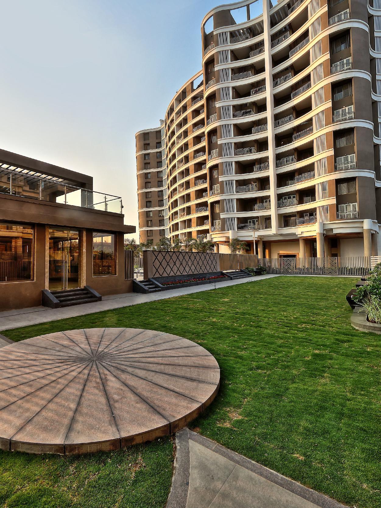 Grandbay-Building-01